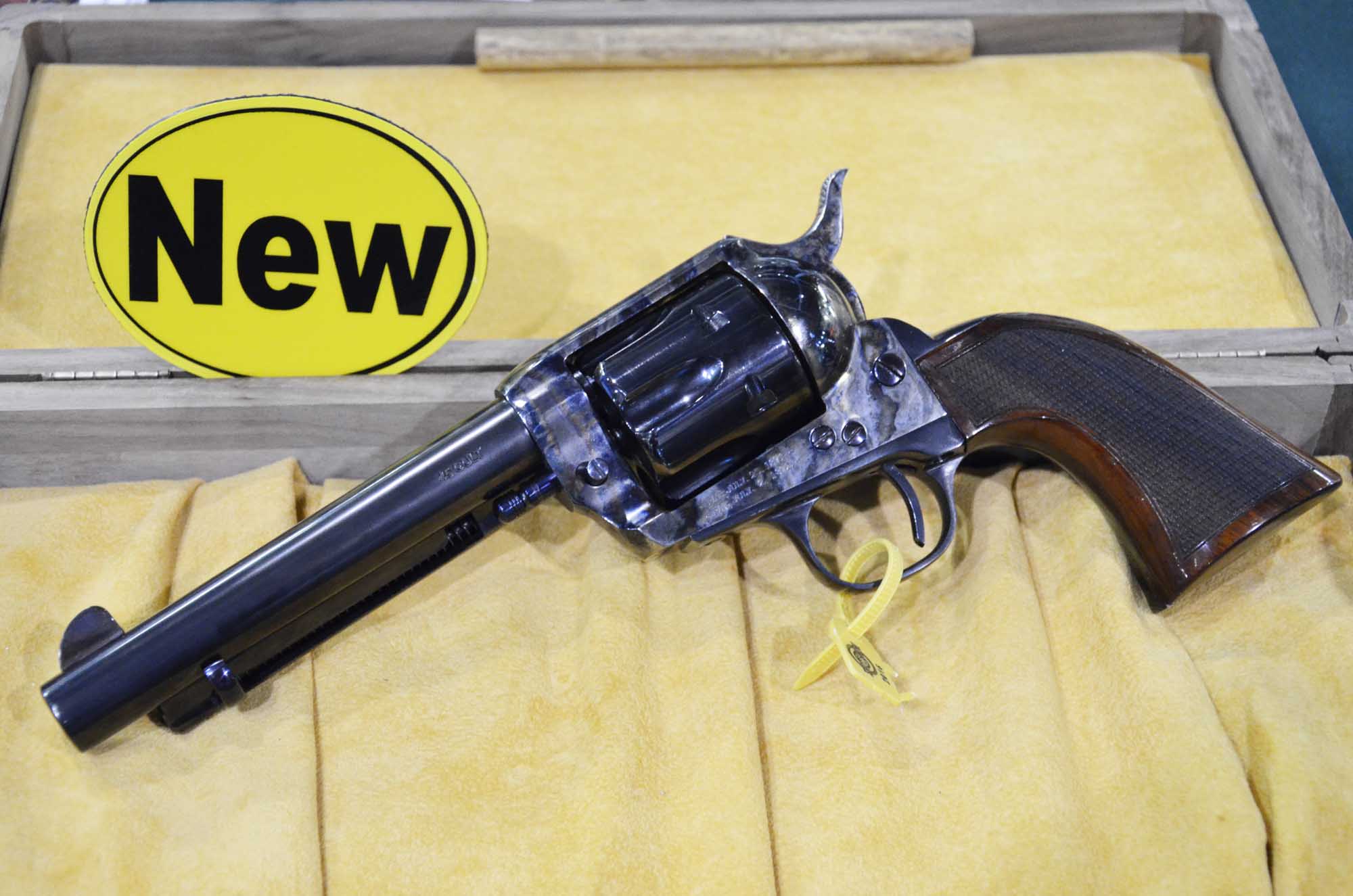 pedersoli: Pedersoli SASS 1873 Custom Revolver