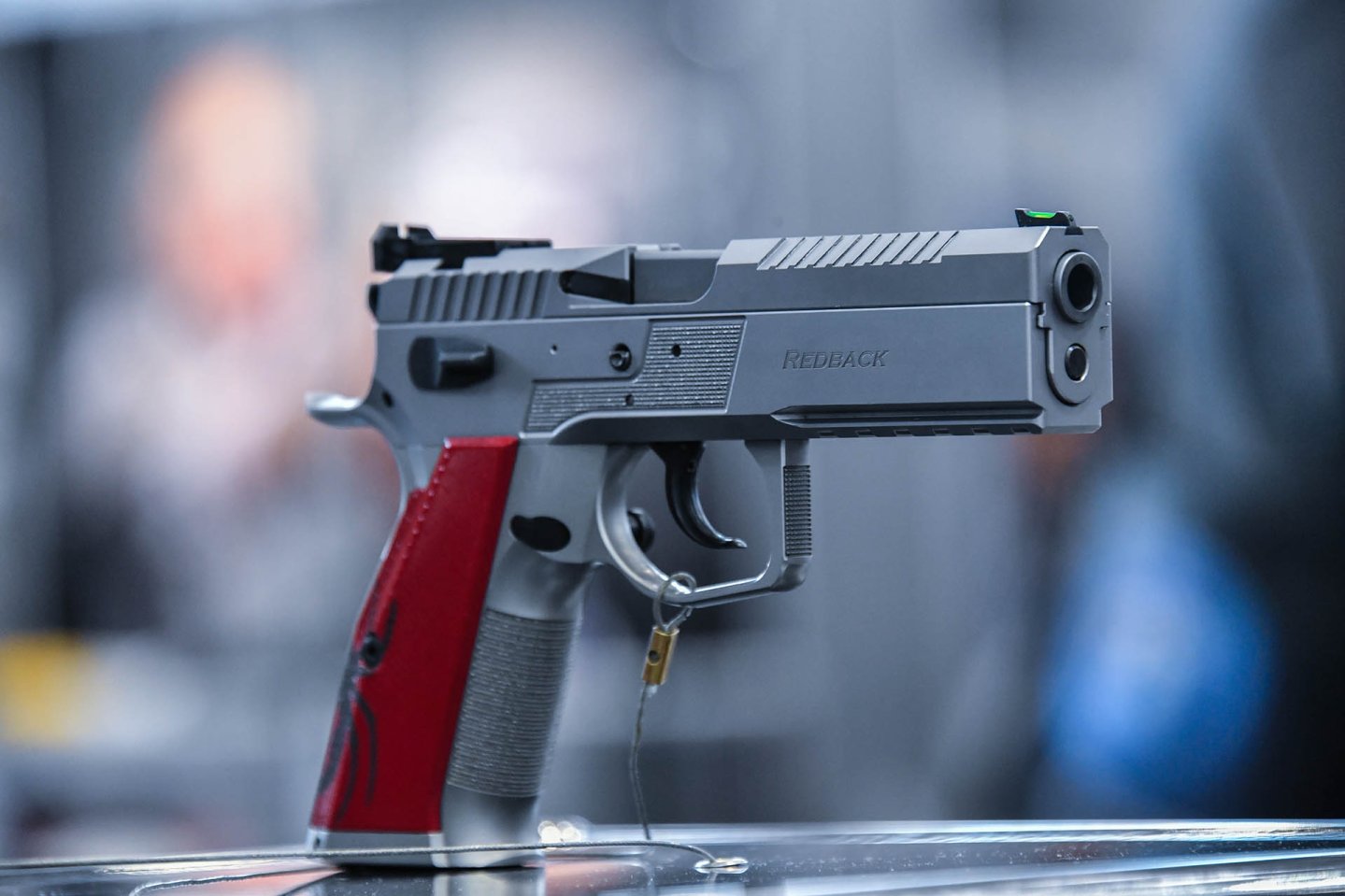 Neue Großkaliber-Matchpistolen Phoenix Redback Light Großkaliber-Matchpistole Phoenix Redback Light mit mechanischer Visierung