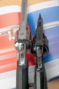 Revolver für Einsteiger: Tipps für die richtige Wahl der Waffe Revolver mit Tönnchen-Mikrometerkimme oder reinrassigen Matchkimmen für das Sportschießen