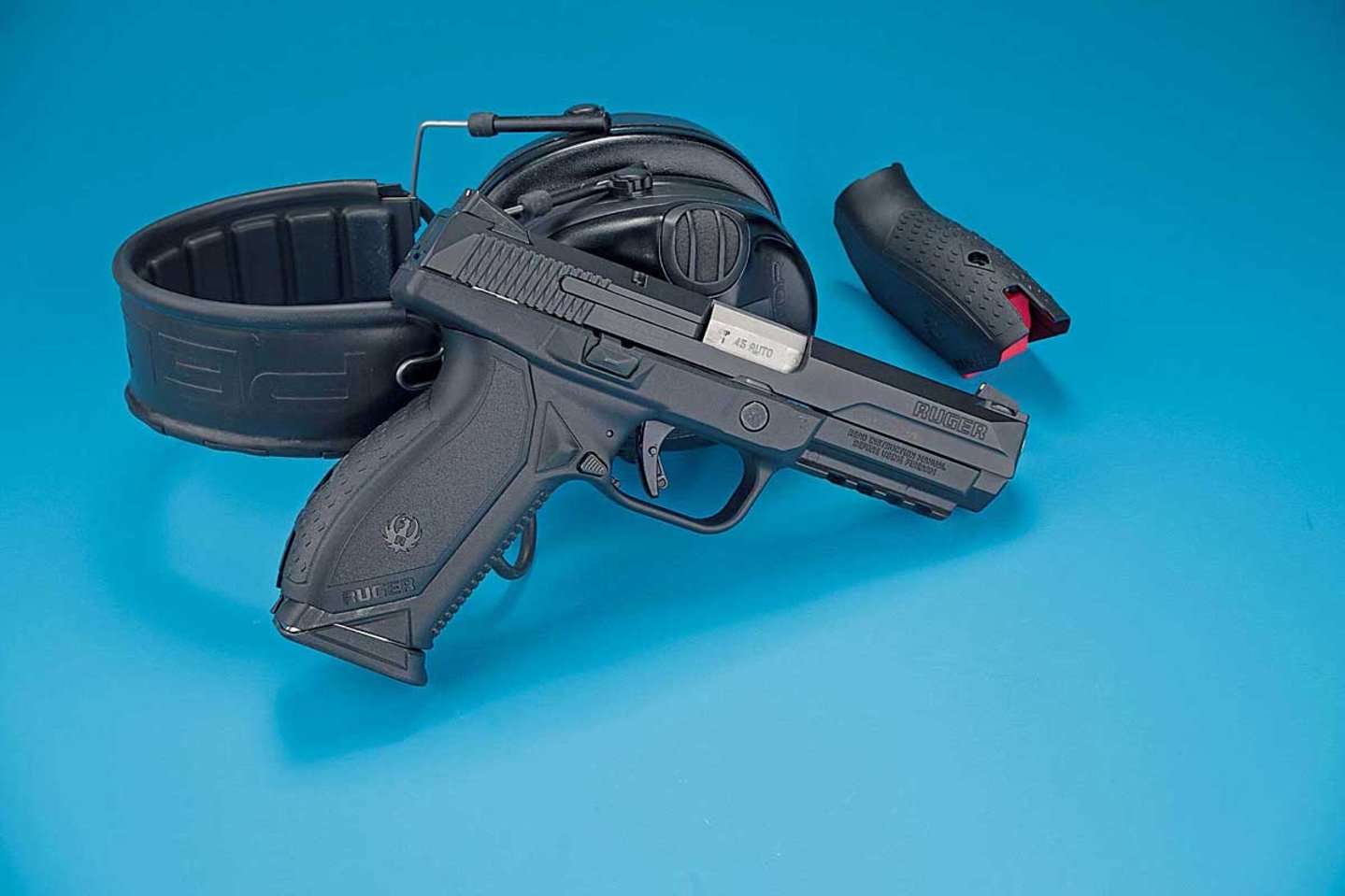 Test: Ruger American Pistol im Kaliber .45 ACP Die Ruger American Pistol in Vollansicht