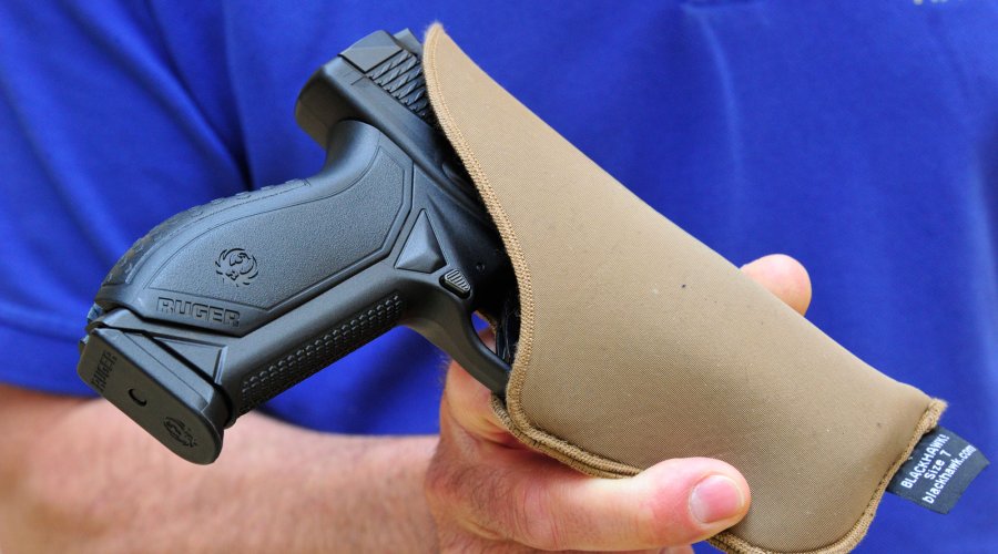 Pistole im Holster