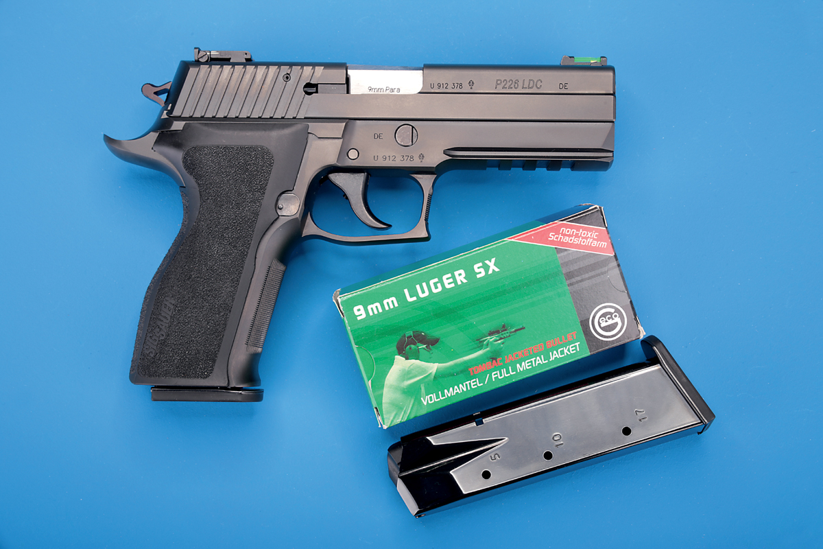 pistolen-9mm-test: Test: SIG Sauer P 226 LDC in 9 mm Luger für den sportlichen Einsatz