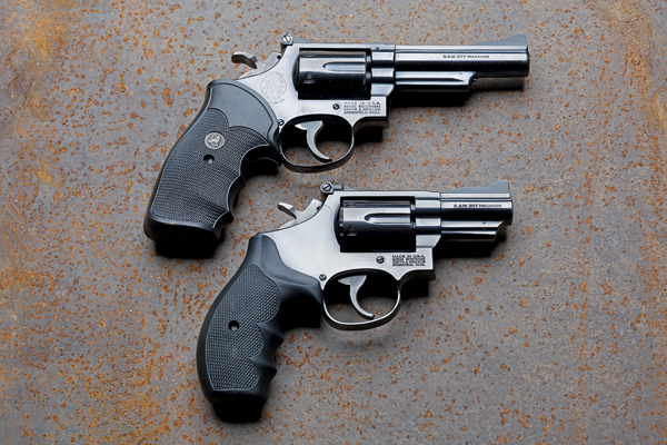Test: Revolver SMITH & WESSON M19 Combat Test: Revolver SMITH & WESSON M19 Combat