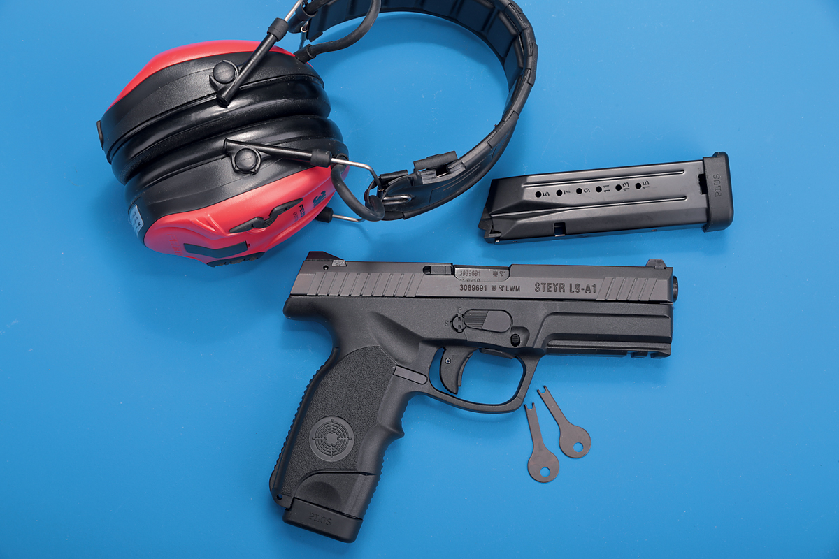 1200-VISIER-Special-76-Steyr-L9-A1