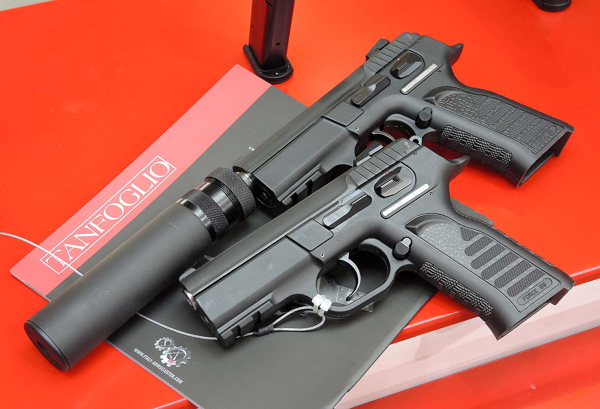 tanfoglio: TANFOGLIO "Force": Neue Optionen für Dienstwaffen tanfoglio: TANFOGLIO "Force": Neue Optionen für Dienstwaffen