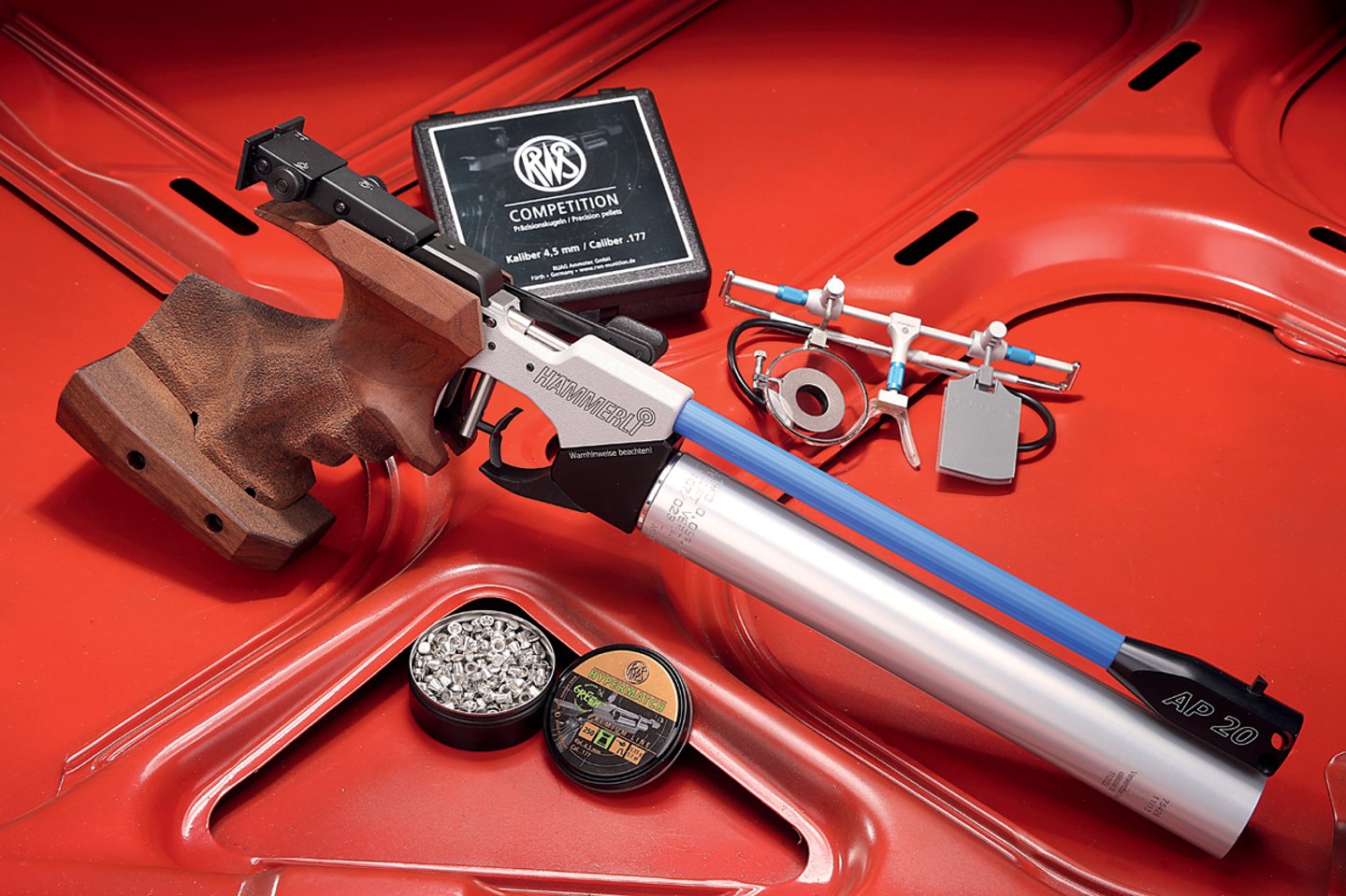 HÄMMERLI AP 20 Pro und WALTHER LP 400 Club HÄMMERLI AP 20 Pro und WALTHER LP 400 Club