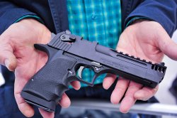 Waffen Ferkinghoff: Magnum Research Desert Eagle L5 und L6 Desert Eagle L5
