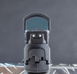 Smith & Wesson M & P TS und NTS in 10 mm Auto im Test Rotpunktvisier von Noblex