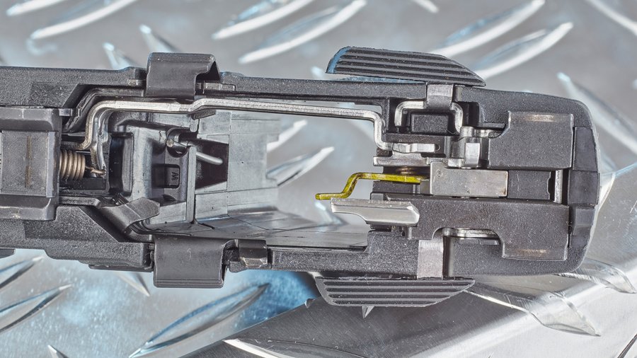 Smith & Wesson M & P TS und NTS in 10 mm im Test  Sichtbare Zerlegeposition zu schwenken