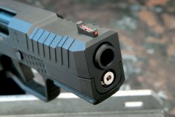 Test: STRYK B von Arsenal Firearms Mündung der STRYK B Pistole