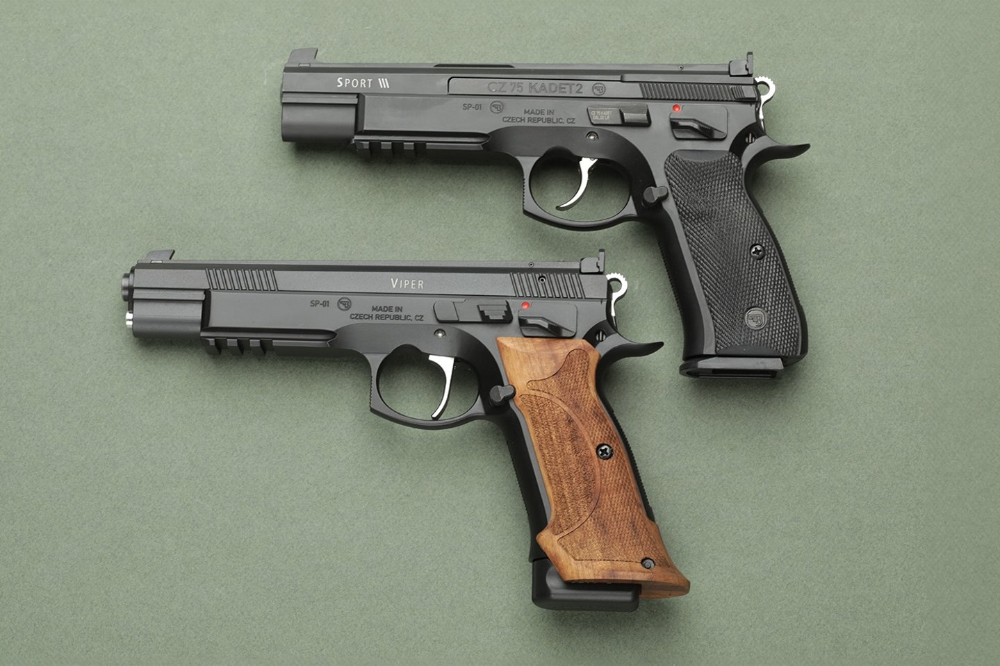 Im Test auf dem Schießstand: B&H CZ 75 Viper in 9 mm Luger & .22 l.r. – nordische Kombination CZ 75 Viper mit Spannabzugssystem sowie  CZ 75 Viper in 9x19 mit Single- Action-Abzug.