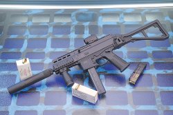Test: B & T-Pistolenkarabiner in 9 mm Luger Test: B & T-Pistolenkarabiner in 9 mm Luger