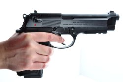 Beretta 92, Colt 1911, Glock 17: ein Vergleichstest Beretta 92, Colt 1911, Glock 17: ein Vergleichstest