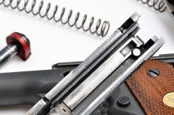 Beretta 92, Colt 1911, Glock 17: ein Vergleichstest Beretta 92, Colt 1911, Glock 17: ein Vergleichstest