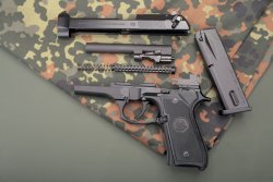 Test: Beretta 92 FS in 9 mm Luger Test: Beretta 92 FS in 9 mm Luger