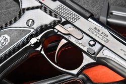 Beretta Fusion Black: exklusiver Test der Pistole auf dem Schießstand Abzug der Beretta Fusion Black Pistole