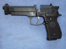Beretta M 92 FS: CO2-Pistole im User-Test Beretta CO2-Pistole für Sportschützen