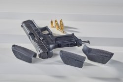 Beretta APX A1: Die überarbeitete Beretta Polymerpistole in 9 mm Luger im Praxistest Griffstücke der Beretta APX A1