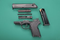 Beretta PX 4 Storm Compact komplett zerlegt Beretta PX 4 Storm Compact komplett zerlegt
