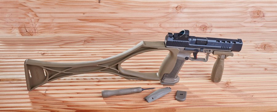 Praxistest: Canik METE SFX und SFT. Was können die mit viel Zubehör gelieferten Pistolen in 9 mm Luger?  Canik METE SFT mit einem Haltegriff und Vordergriff