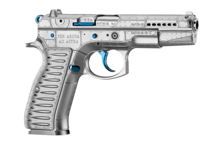 CZ 75 RAF Limited Edition: Edle Pistole als Hommage an die tschechoslowakischen Piloten im Zweiten Weltkrieg CZ 75 RAF Limited Edition: Edle Pistole als Hommage an die tschechoslowakischen Piloten im Zweiten Weltkrieg