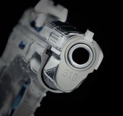 CZ 75 RAF Limited Edition: Edle Pistole als Hommage an die tschechoslowakischen Piloten im Zweiten Weltkrieg Mündung der CZ 75 RAF Limited Edition.