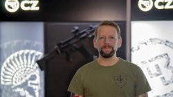 CZ Konfigurator jetzt auch für Deutschland – stellen Sie sich Ihre individuelle Wunschpistole von CZ zusammen Sven Stollenwerk von CSC Arms Division