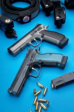 Test: CZ Shadow 2 Matchpistole für das IPSC-Schießen Matchpistole CZ Shadow 2 in Schwarz oder mit Duo-Tone Finish