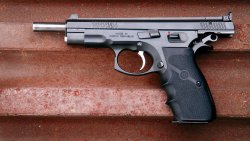 Waffen Oschatz CZ 75 Sport II in 9 mm Luger von B&H Waffenhandel CZ 75 Sport II von links