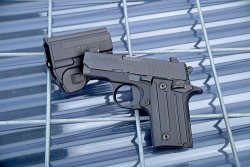 Test & Technik: Einreihige Subkompakt-Pistolen Subkompakt-Pistolen von SIG Sauer