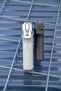 Test & Technik: Einreihige Subkompakt-Pistolen Subkompakt-Pistolen von Glock und S&W