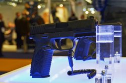 FN 509 Dienstpistole im Kaliber 9x19 mm FN 509 Pistole auf der Messe