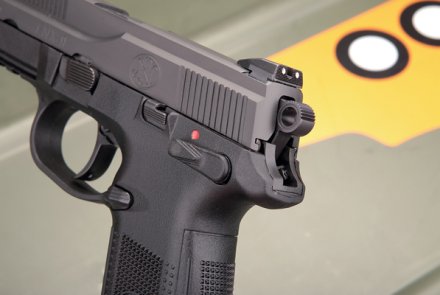 Test: FN America FNX-9 in 9 mm Luger Test: FN America FNX-9 in 9 mm Luger