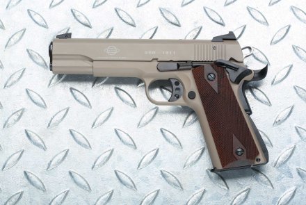 German Sport Guns 1911er in .22 Long Rifle Die GSG-1911 von links