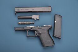 VISIER Special 76 - Test: Glock 19 Gen4 in 9 mm Luger VISIER Special 76 - Test: Glock 19 Gen4 in 9 mm Luger