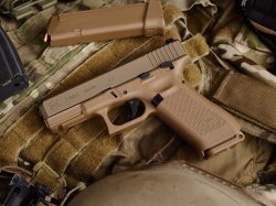 GLOCK 19 MHS Pistole im Praxistest GLOCK 19 MHS Dienstpistole im Kaliber 9x19 mm