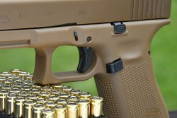 GLOCK 19X: die Crossover-Pistole im Live-Schießtest GLOCK-19X-Pistole-Abzug.JPG