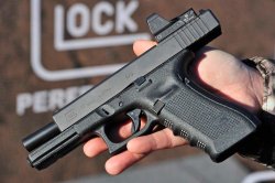GLOCK G17 und G19 Gen 4 M.O.S. Pistolen für Europa Die GLOCK G17 Gen4 M.O.S.
