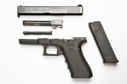 Technik-Vergleich: Glock Gen3 vs Gen4 Technik-Vergleich: Glock Gen3 vs Gen4