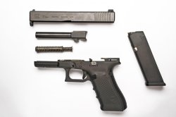 Technik-Vergleich: Glock Gen3 vs Gen4 Technik-Vergleich: Glock Gen3 vs Gen4