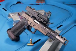 Großkaliber-Sportpistolen für Einsteiger: Worauf kommt es an? Großkaliber Sportpistole STP Wotan Open für IPSC von Prommersberger