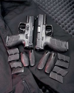 Test & Technik: Heckler & Koch SFP9 OR und SK Selbstladepistolen Selbstladepistolen HK SFP9 OR und SK mit austauschbaren Rückenmodulen und seitlichen Griffadaptern