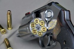 Test: Kimber K6s DCR in .357 Magnum VISIER-9-2018-Kimber-K6s-in-357-Magnum-Seitenansicht-links.jpg