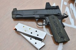 Kimber Custom auf der SHOT Show 2019:
3 neue 1911er-Pistolen kompakt und full-size kimber-1911-04.jpg