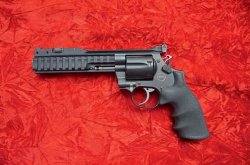 Korth Super Sport 1400 Revolver im Test Korth Super Sport 1400 in .357 Magnum ohne Kompensator in Vollansicht