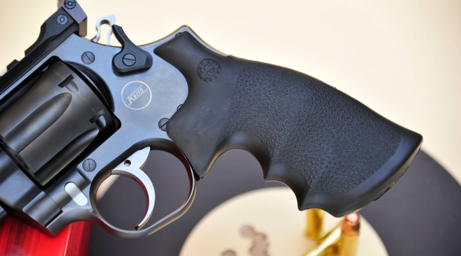 Abzugswiderstand des Korth Super Sport Revolvers in den Abuzgswiderständen Single Action und Double Action.
