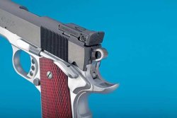 Les Baer 1911 Boss Pistole im Test Die Kimme der Les Baer 1911 Boss