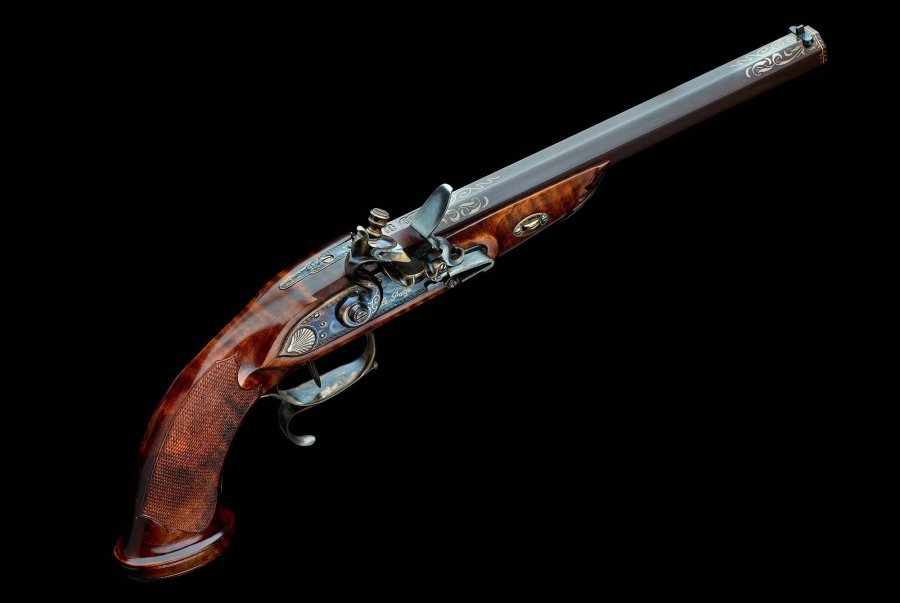 Die Pedersoli Le Page, eine Vorderladerpistole für den Sportschützen und Fans edler historischer Waffen Schlossplatte der Steinschloss-Le Page von Pedersoli.