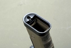 Test: Kleinkaliberpistole RBF-GL .22 LR HV Magazintrichter der Randfeuerpistole RBF-GL .22 LR HV
