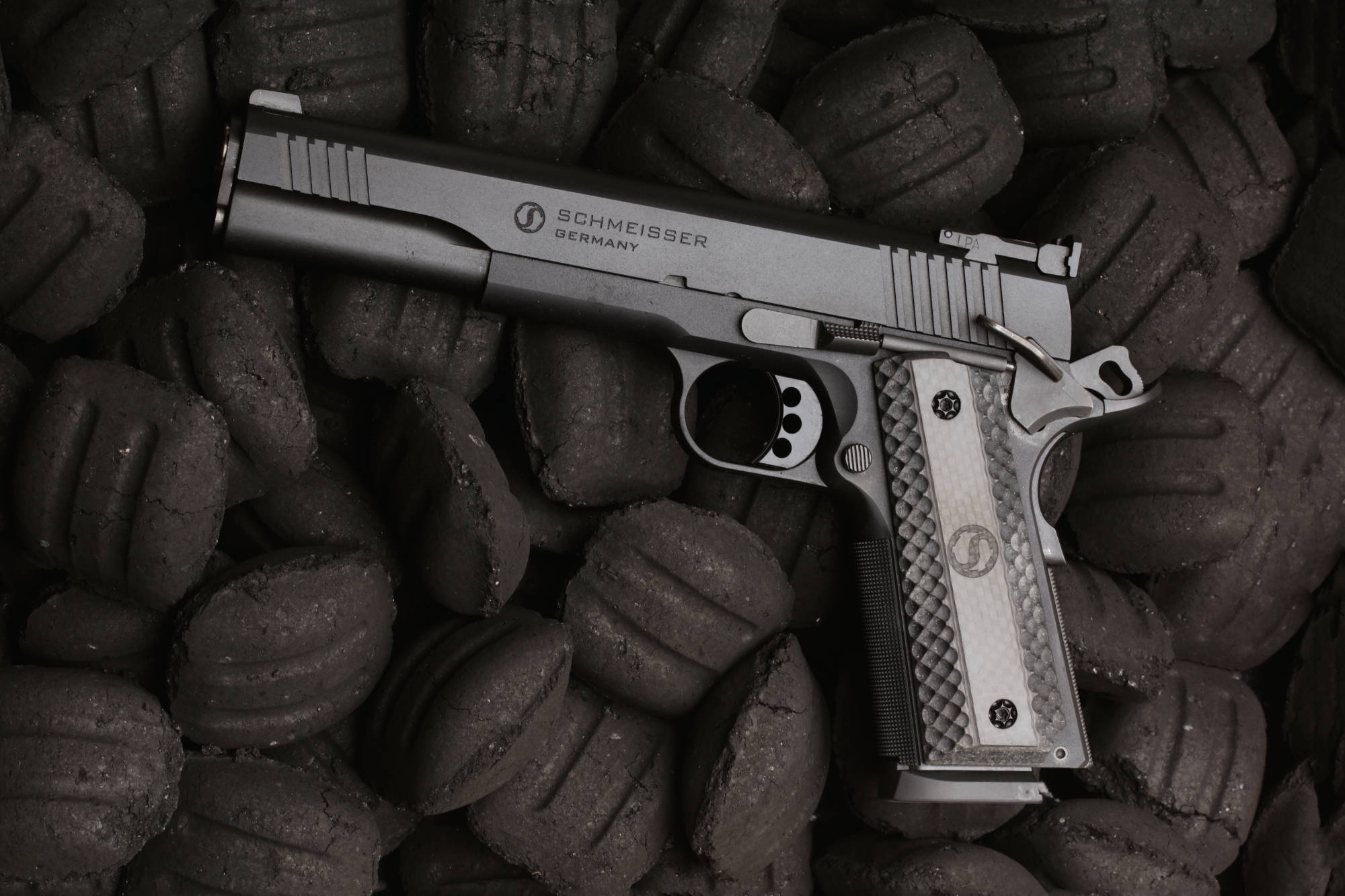 schmeisser: Schmeisser 1911 Hugo 6": Die neue Longslide-Variante in 9 mm Luger und .45 ACP – wir haben sie bereits getestet!